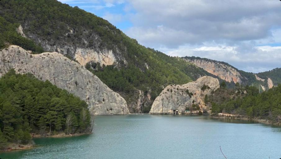 Hostal Rural Amador Puente de Vadillos エクステリア 写真