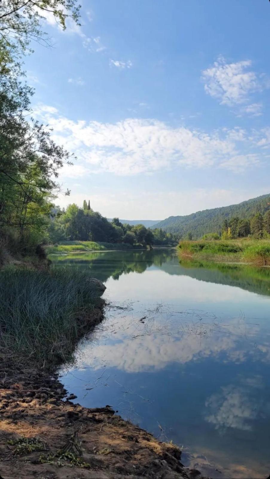 Hostal Rural Amador Puente de Vadillos エクステリア 写真
