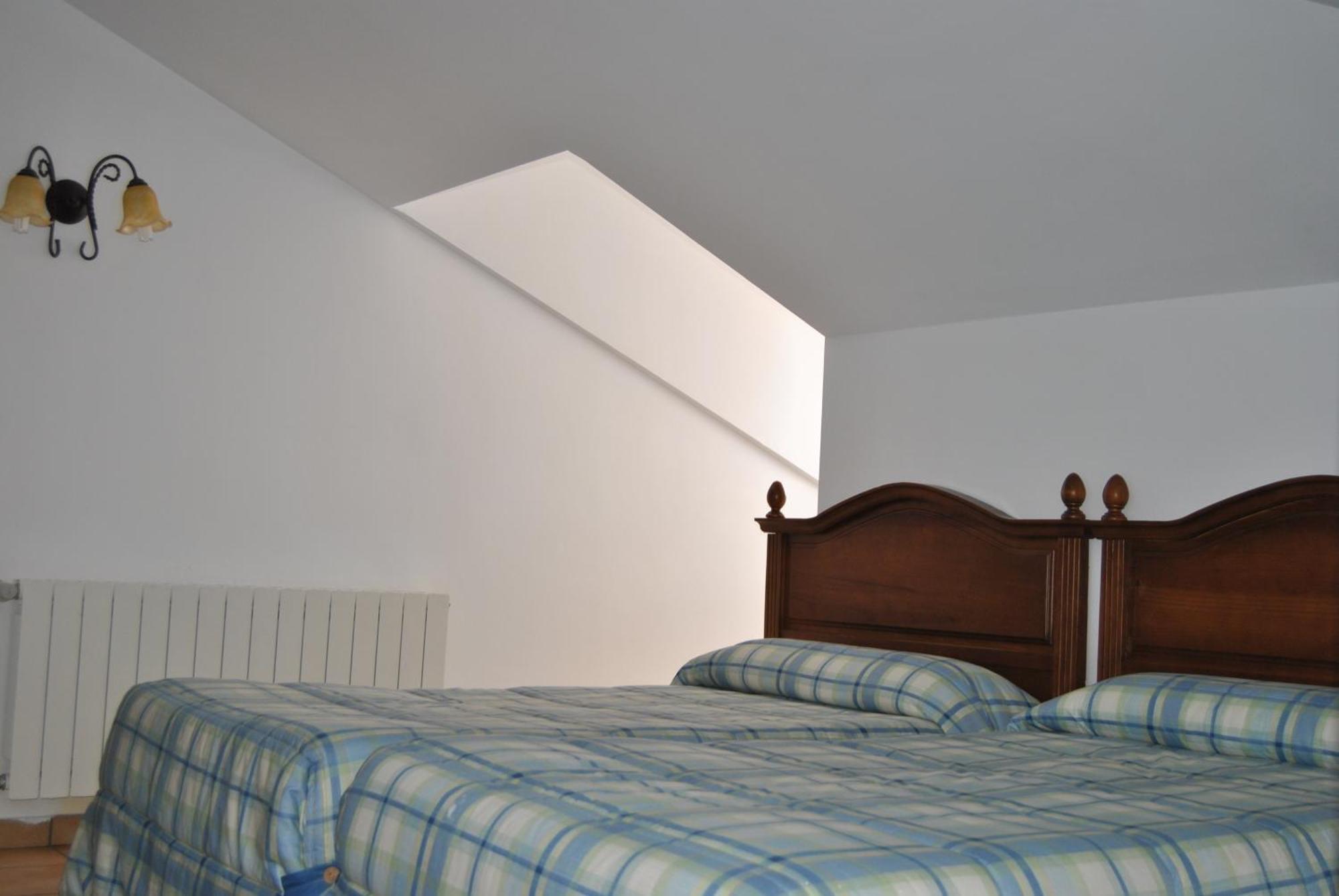Hostal Rural Amador Puente de Vadillos 部屋 写真