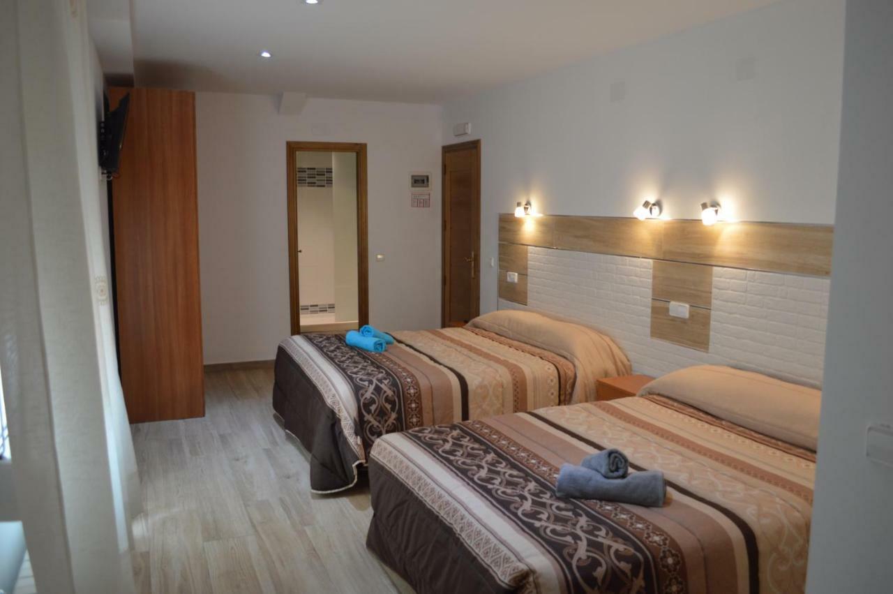 Hostal Rural Amador Puente de Vadillos エクステリア 写真